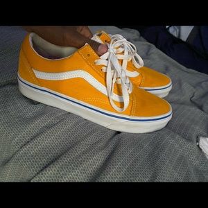Yellow vans old Sokol